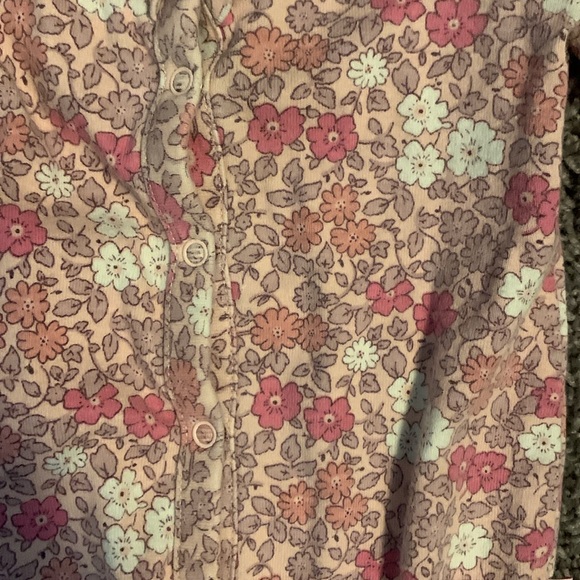 Baby Gap Floral Button Sleeper Size 3-6 Month EUC - Picture 3 of 5